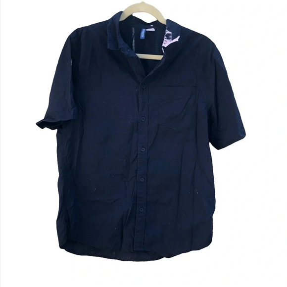 DIVIDED H&M MENS SHORT SLEEVE BUTTON DOWN - Picture 1 of 4